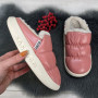 Тапочки чуни женские закрытые Fashion пудровые эко-кожа на меху 4200