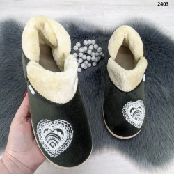 Жіночі теплі тапочки чуні Dago Style на хутрі кольору хакі велюрові 2403