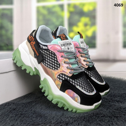 Кросівки жіночі демісезонні на об'ємній підошві Fashion 4069