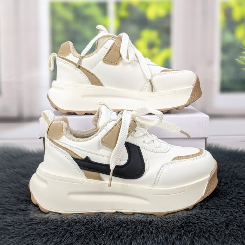 Кросівки дитячі для дівчинки молочного кольору Lilin shoes 5282