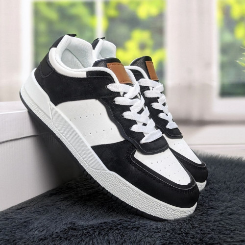Кросівки кеди жіночі білі із чорним Swin-shoes 4218