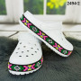Сабо крокси жіночі білі з яскравим візерунком вишиванка Dago Style 2494_2