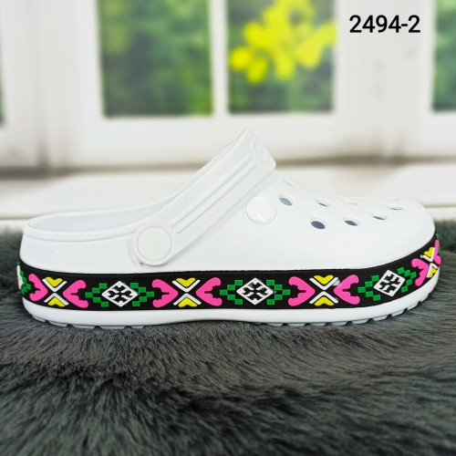 Сабо крокси жіночі білі з яскравим візерунком вишиванка Dago Style 2494_2