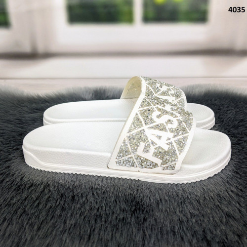 Шльопанці жіночі білі зі стразами Comfort 4035