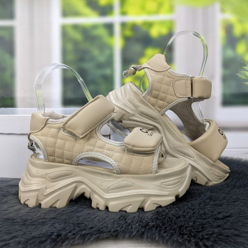 Босоніжки підліткові для дівчинки Jong Golf кавові на платформі 5417