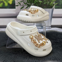 Крокси дитячі для дівчинки Fashion білі з джибітсами та ланцюжками 5653