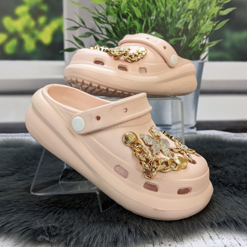Крокси дитячі для дівчинки Fashion пудрові з джибітсами та ланцюжками 5653