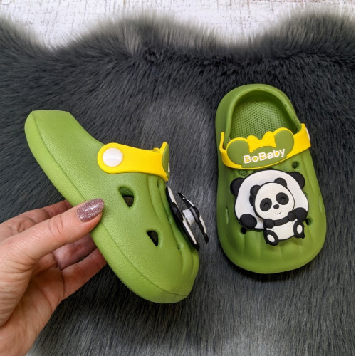 Кроки дитячі для хлопчика Fashion зелені з пандою 5654