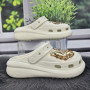 Кроксы женские Fashion белые с джибитсами на платформе 4765