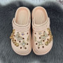 Кроксы женские Fashion пудровые с джибитсами на платформе 4765