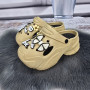Кроксы женские Fashion бежевые с джибитсами на высокой платформе 4766