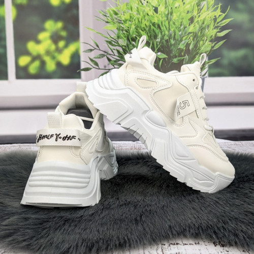 Кросівки жіночі Swin Shoes білі на об'ємній підошві демісезонні 4798