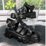 Босоножки женские Fashion черные на платформе 4880