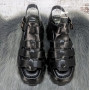 Босоножки женские Fashion черные на платформе 4880