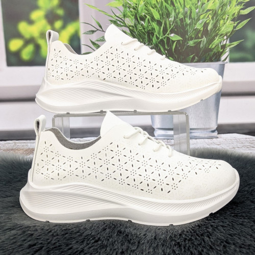 Кросівки жіночі LQD білі єко-шкіра  з перфорацією 4952