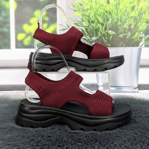 Босоножки женские Fashion бордовые текстильные на платформе 4945