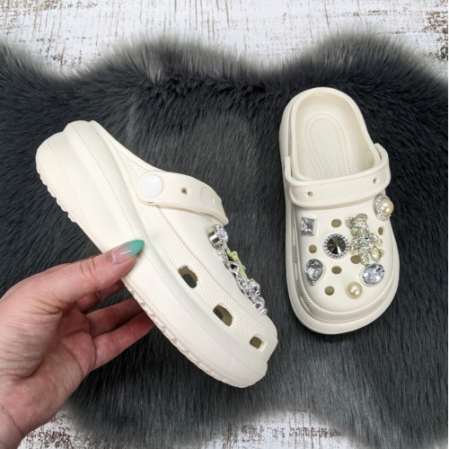 Крокси дитячі для дівчинки Fashion білі з джибітсами 5653-2