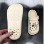 Крокси дитячі для дівчинки Fashion молочні з джибітсами 5653-2