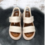 Босоніжки жіночі PLPS бежеві на платформі 4990