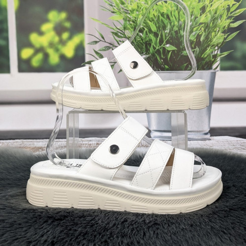 Шльопанці жіночі L.Trendy білі еко-шкіра 4984