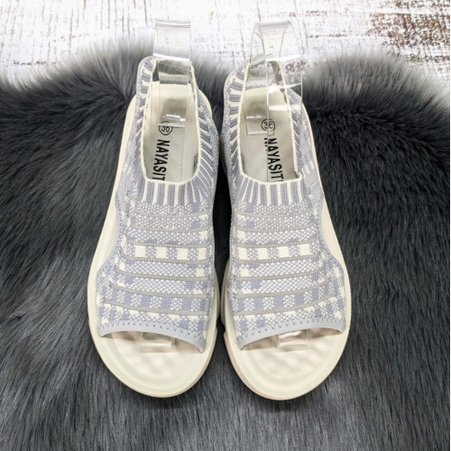 Босоножки женские Fashion серо-бежевые текстильные на платформе 8014