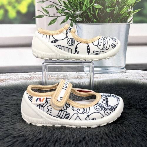 Тапочки дитячі для дівчинки Weestep білі з бежевим на липучках 5876