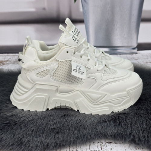 Кроссовки женские Swin Shoes белые на объемной подошве демисезонные 4798-2
