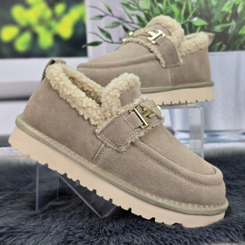 Женские зимние лоферы ITTS бежевые из натуральной замши на меху 8116