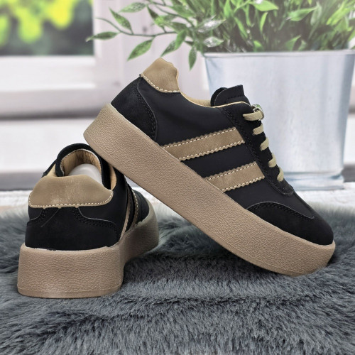 Кросівки дитячі для дівчинки Bessky чорні на товстій підошві 5979