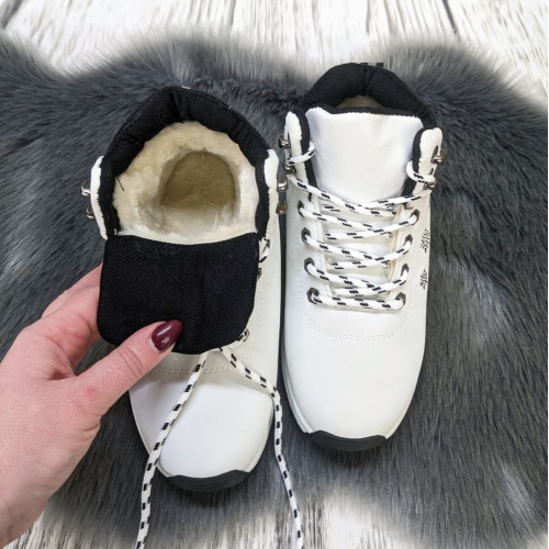 Женские зимние ботинки Swin Shoes белые с искусственным мехом 4295
