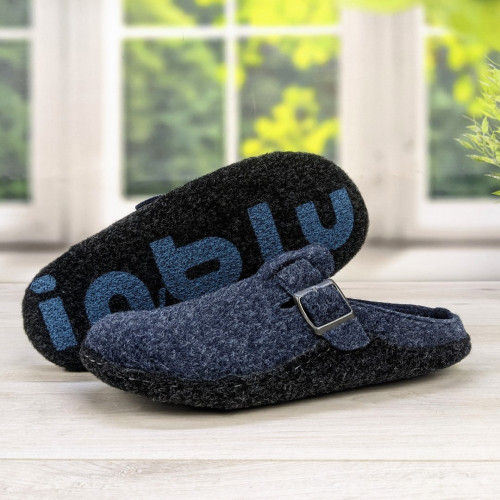 Мужские фетровые тапки Inblu синие с закрытым носом и пряжкой 3438