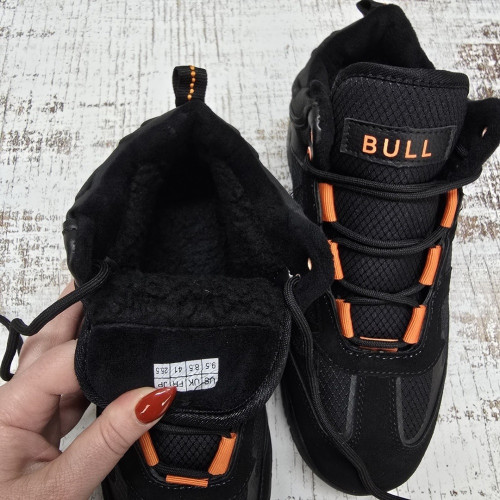 Кросівки чоловічі зимові Bull чорні на хутрі 6039