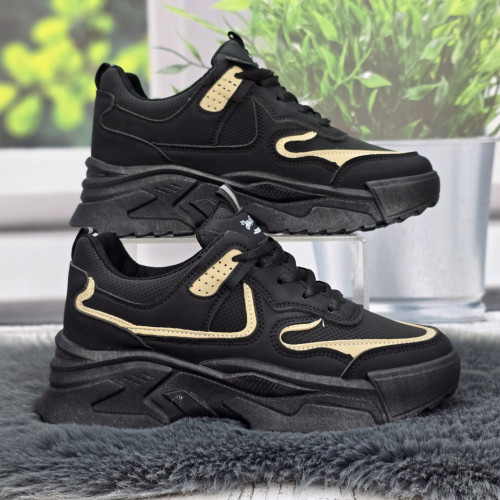 Кросівки жіночі Lilin чорні еко-шкіра на об'ємній підошві демісезонні 8340