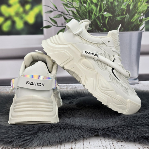 Кросівки жіночі Swin Shoes білі на об'ємній підошві демісезонні 8075-2