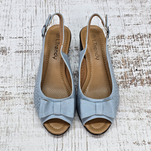 Босоніжки жіночі Trendy блакитні на низькому підборі 8405